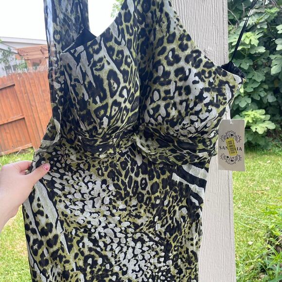 Sexy NWT Silk Cheetah Halter Dress - Picture 4 of 5